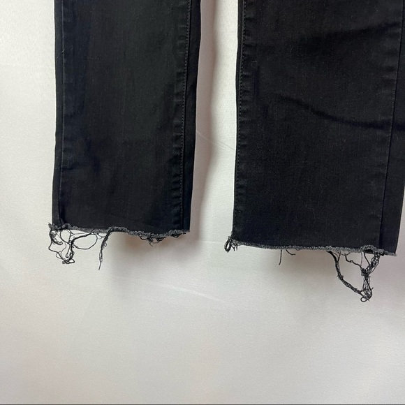 Levi's Classic Mid Rise Skinny Raw Hem Black Jeans 12 - Picture 4 of 4